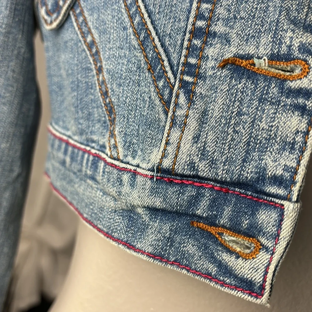 NWT YnQ Signature Distressed Cropped Denim Jacket Medium Blue Jean Jacket Trendy - Picture 6 of 16